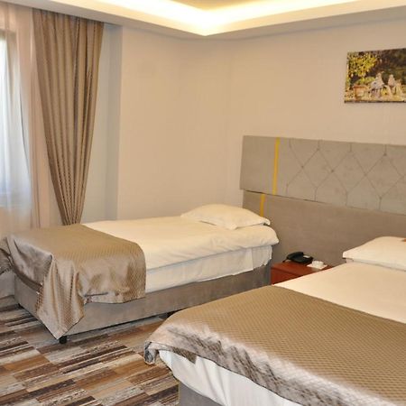 Gold City Hotel 伯萨 外观 照片