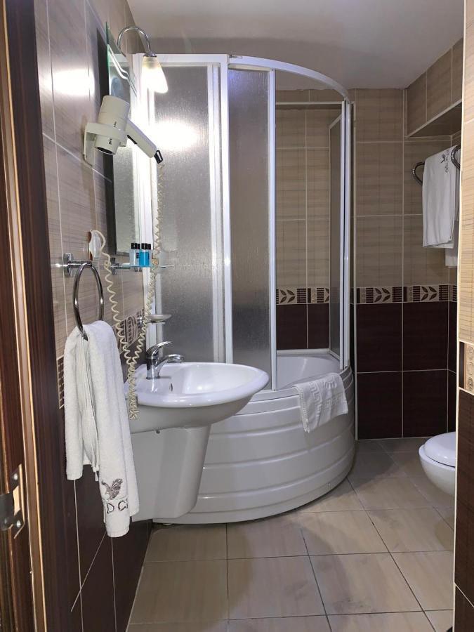 Gold City Hotel 伯萨 外观 照片