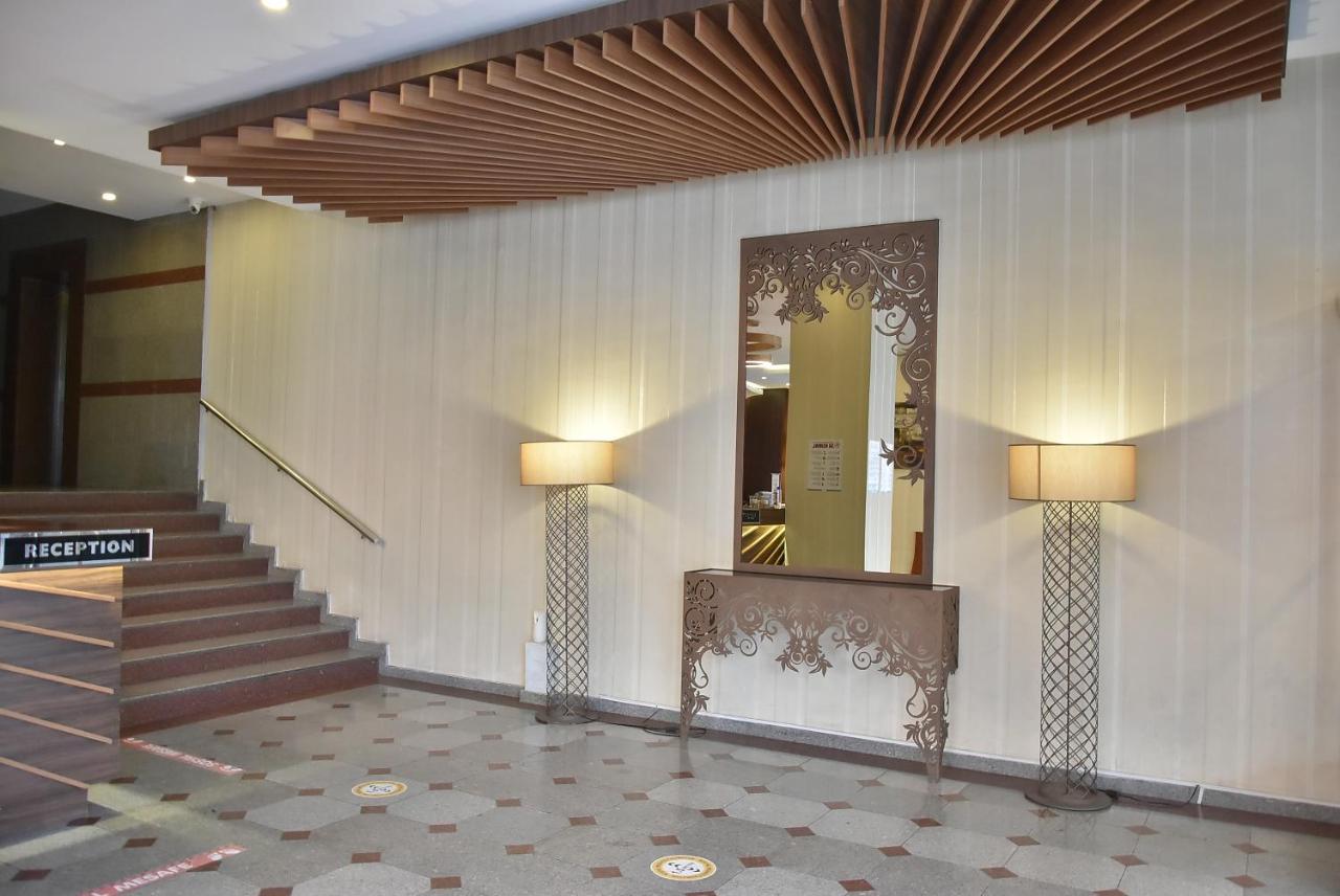 Gold City Hotel 伯萨 外观 照片